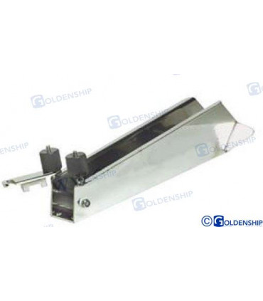 BOW ROLLER WITH ANCHOR LOCK